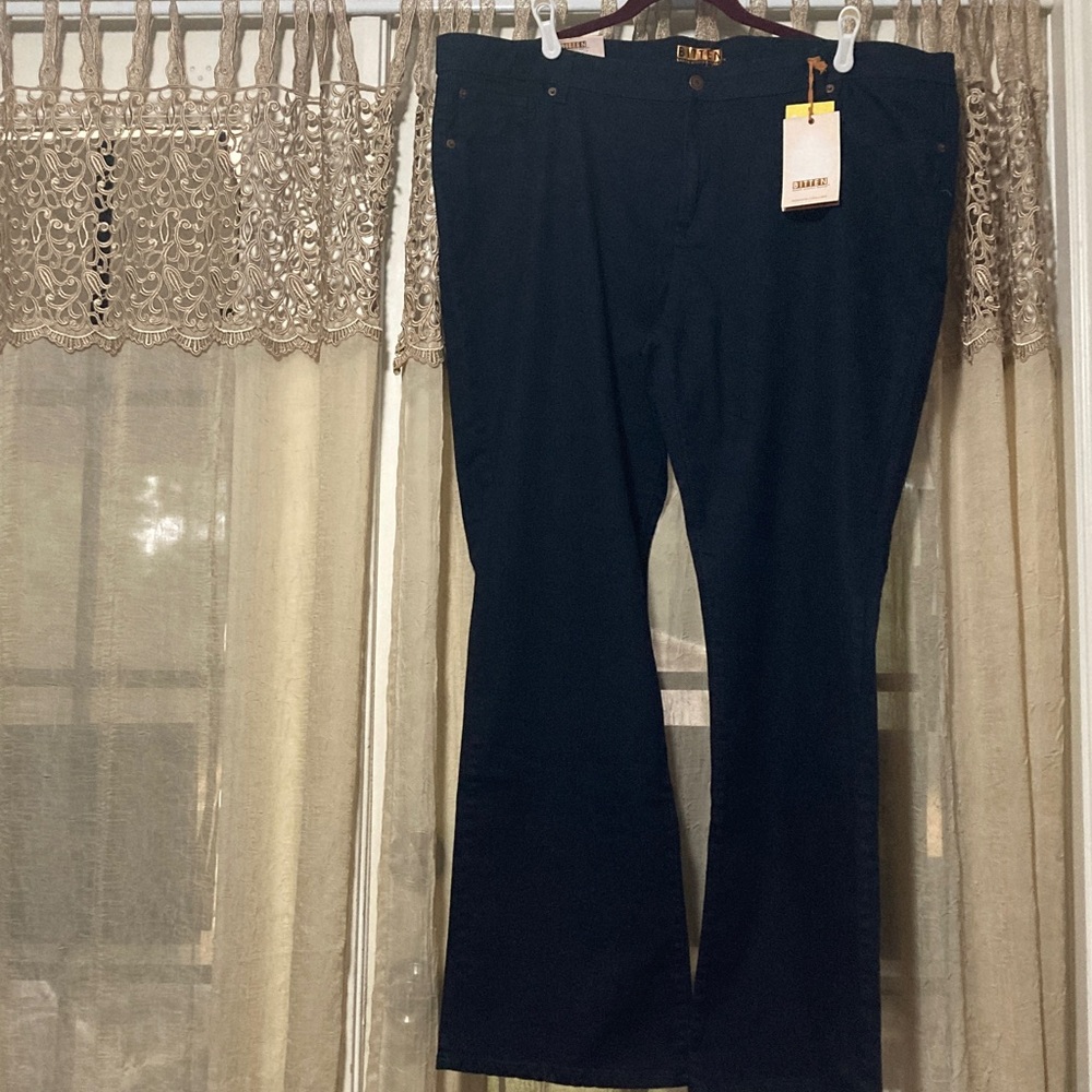 Bitten by Sarah Jessica Parker Plus Jeans